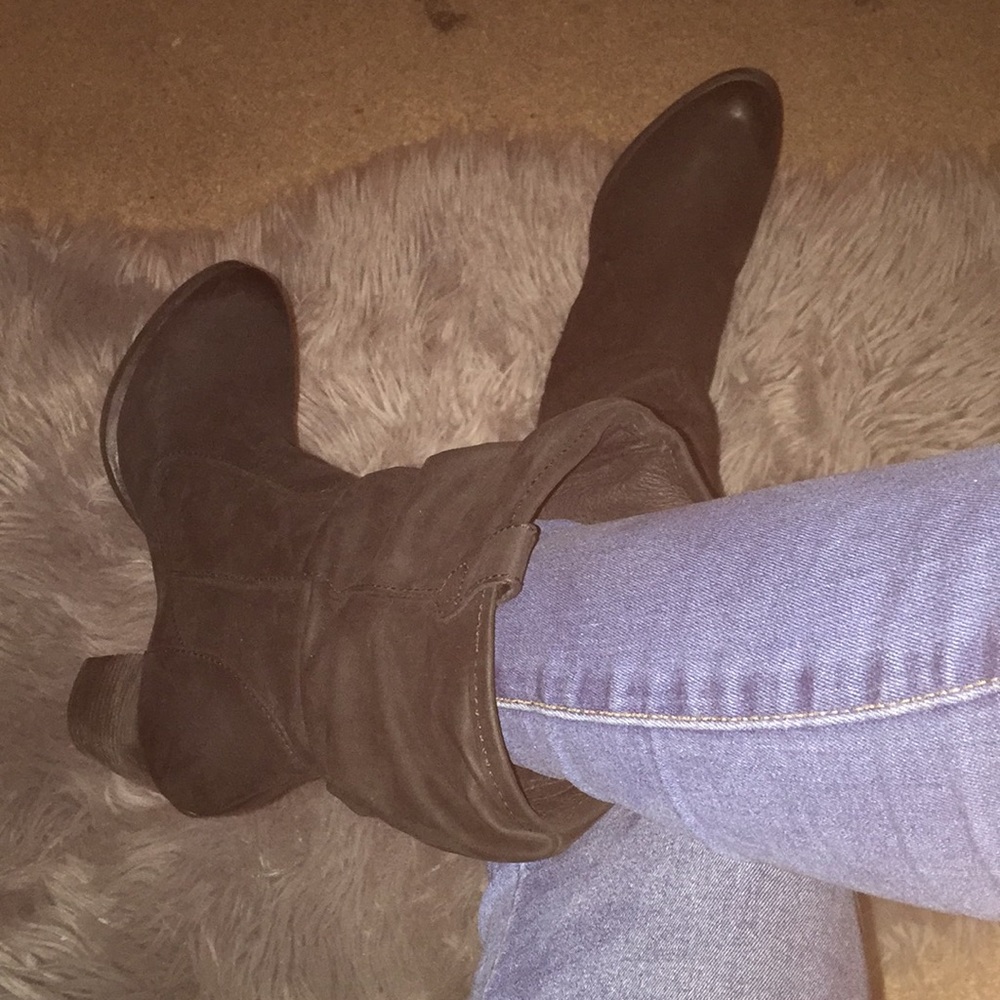 Ugg Leather Block Heel Boot